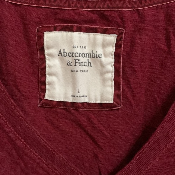 Abercrombie & Fitch Burgundy Long Sleeve Shirt - Picture 2 of 2